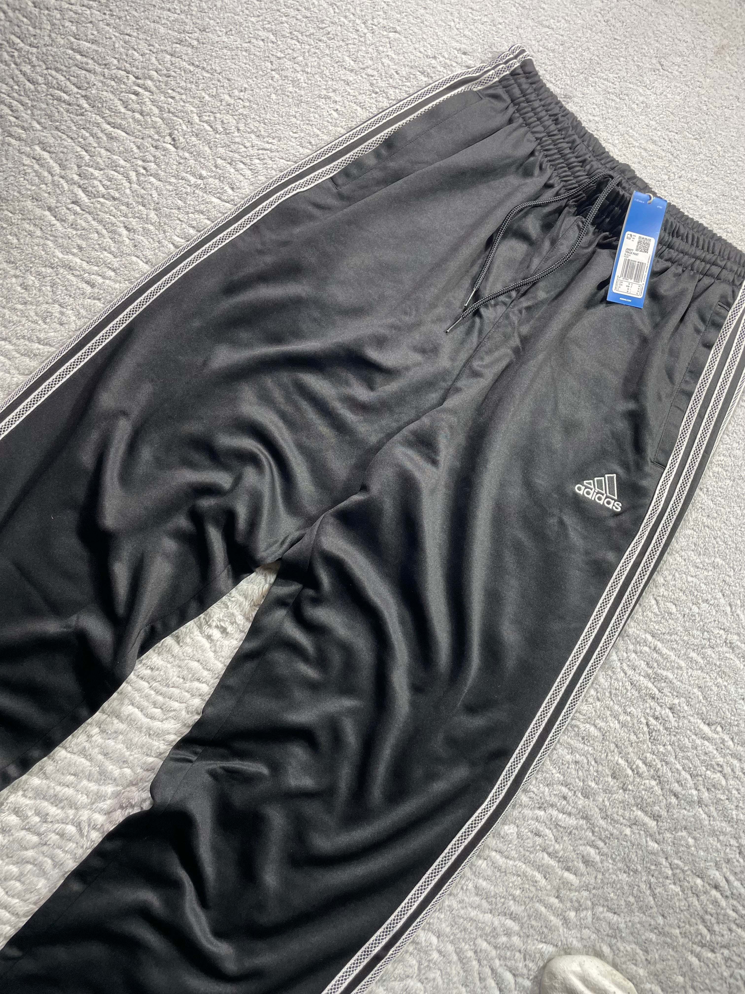 Adidas Baggy Hose / Schwarz / Neu mit Etikett