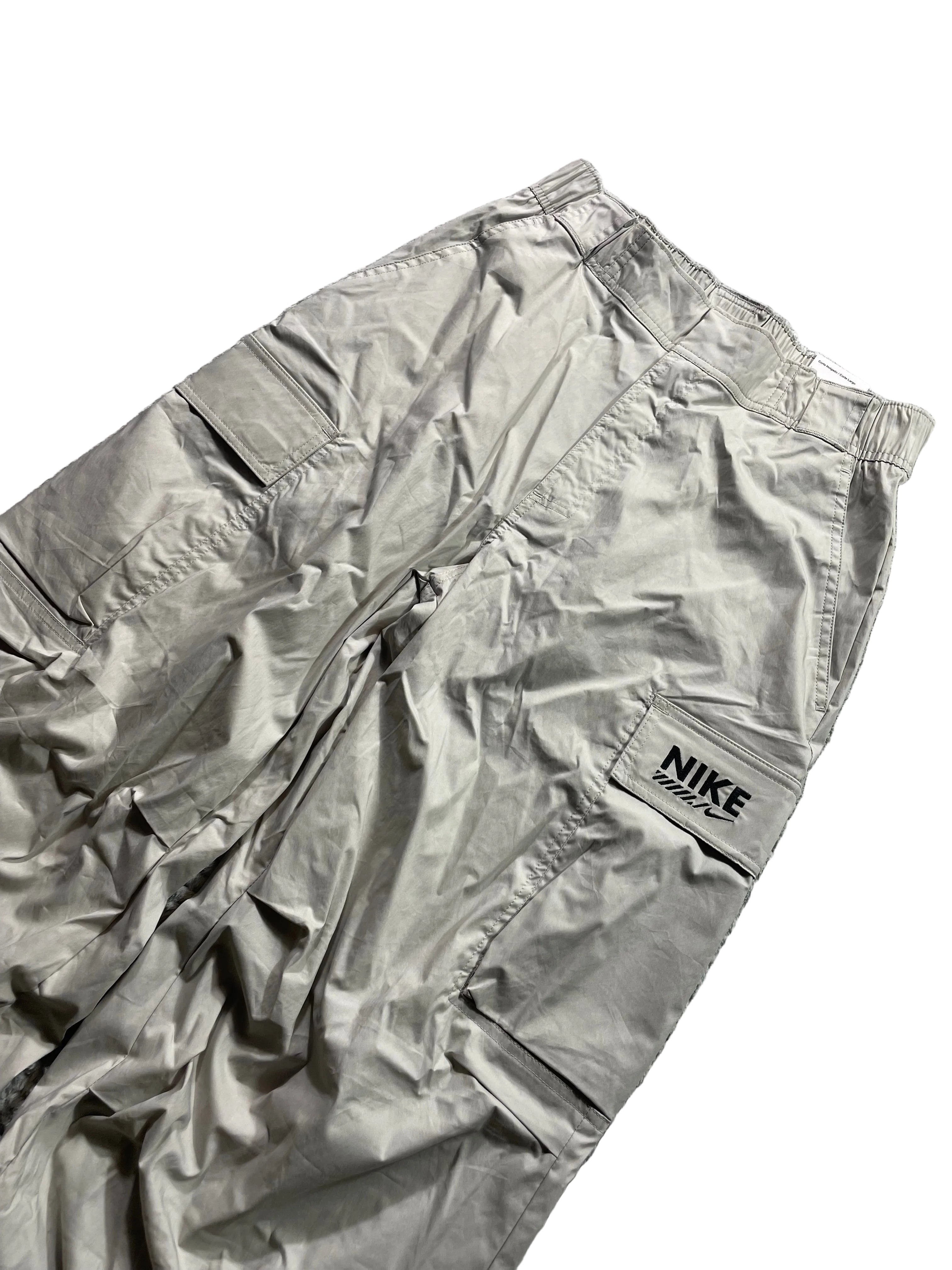 Nike Cargo Baggy Hose / Silber/Grau / Neu mit Etikett
