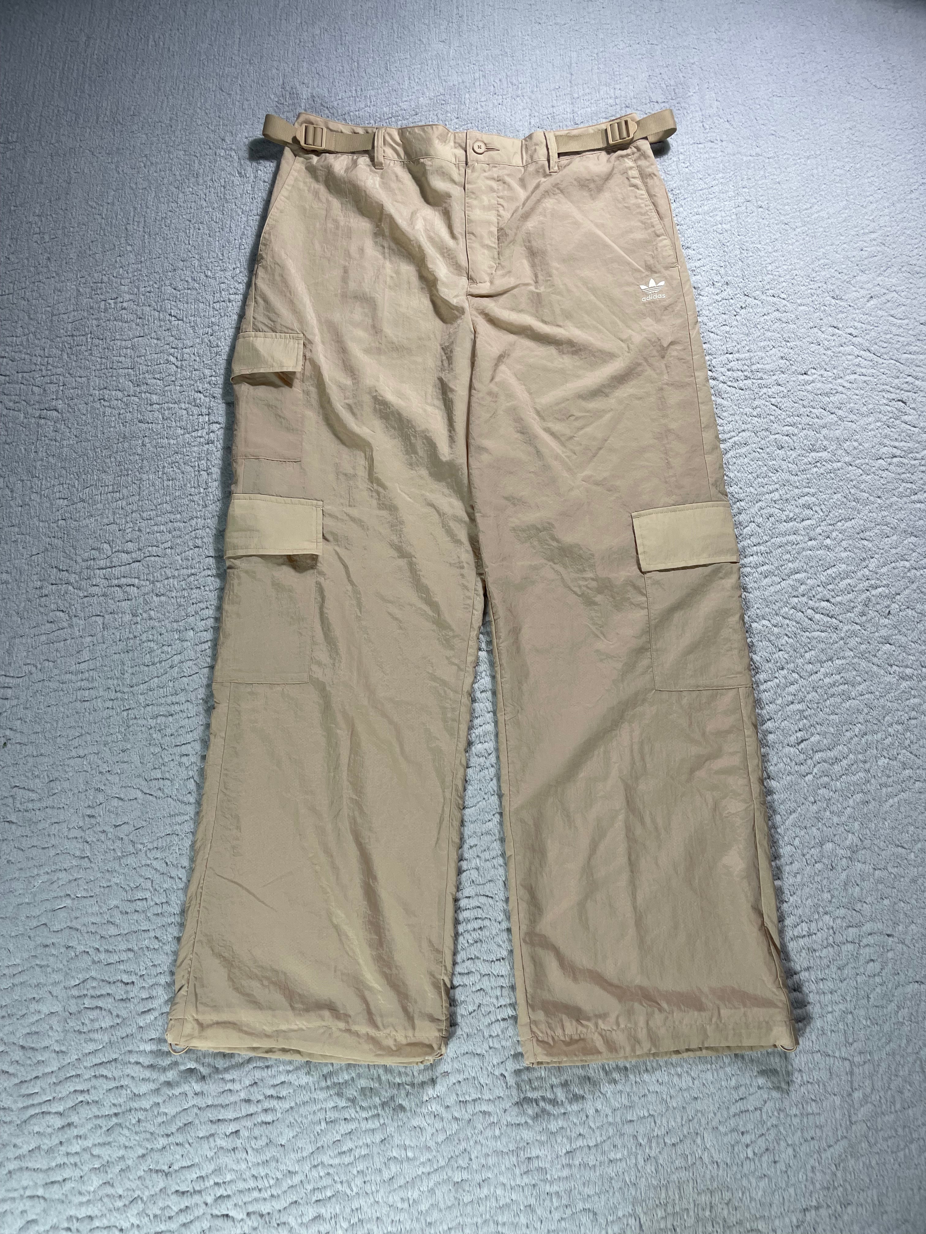 Adidas Baggy Cargo Hose / Beige / Neu mit Etikett