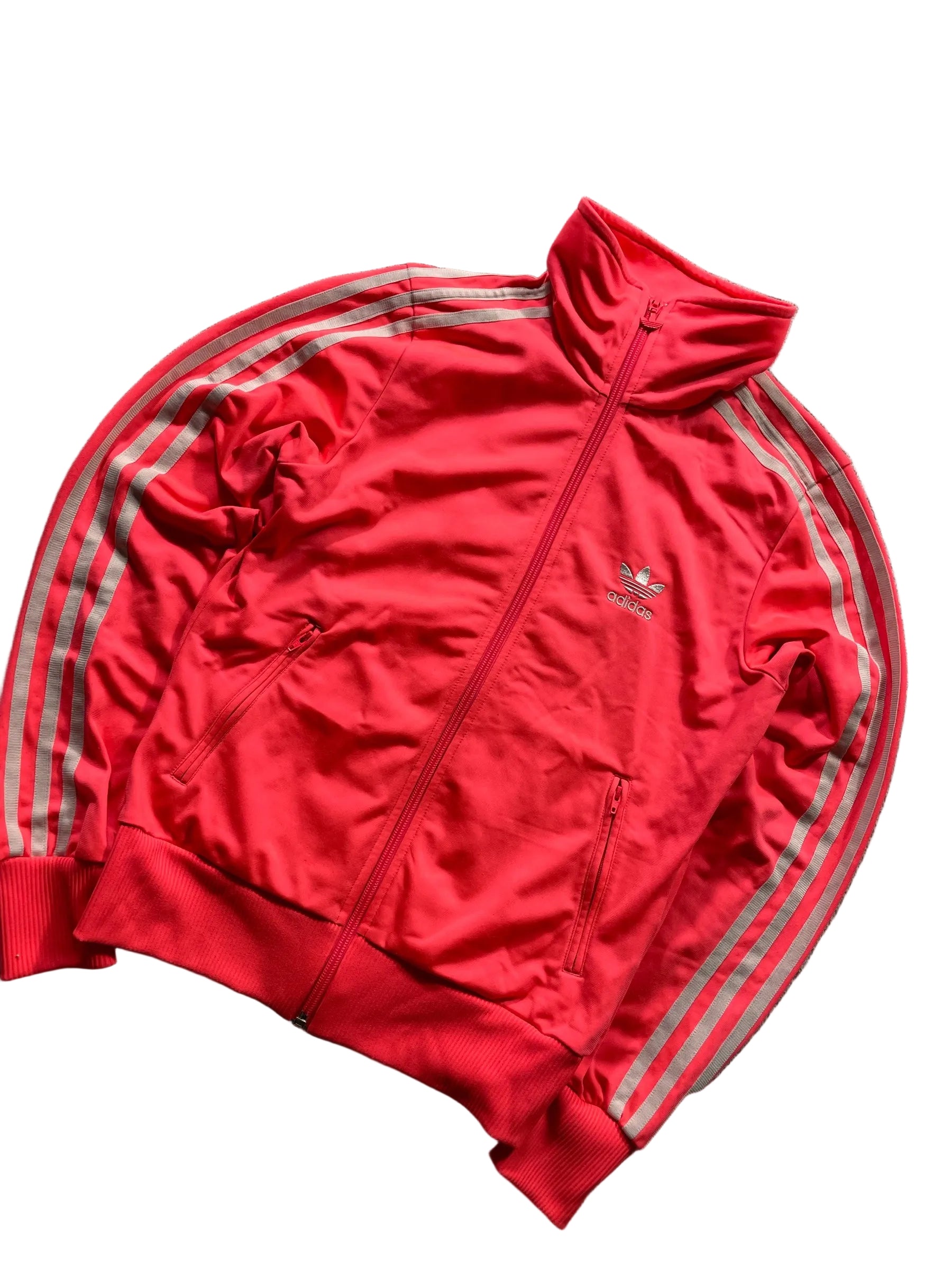 Schnell Spart adidas Trainingsjacke in leuchtendem Rot mit drei Streifen, Stehkragen und Trefoil-Logo auf der Brust
