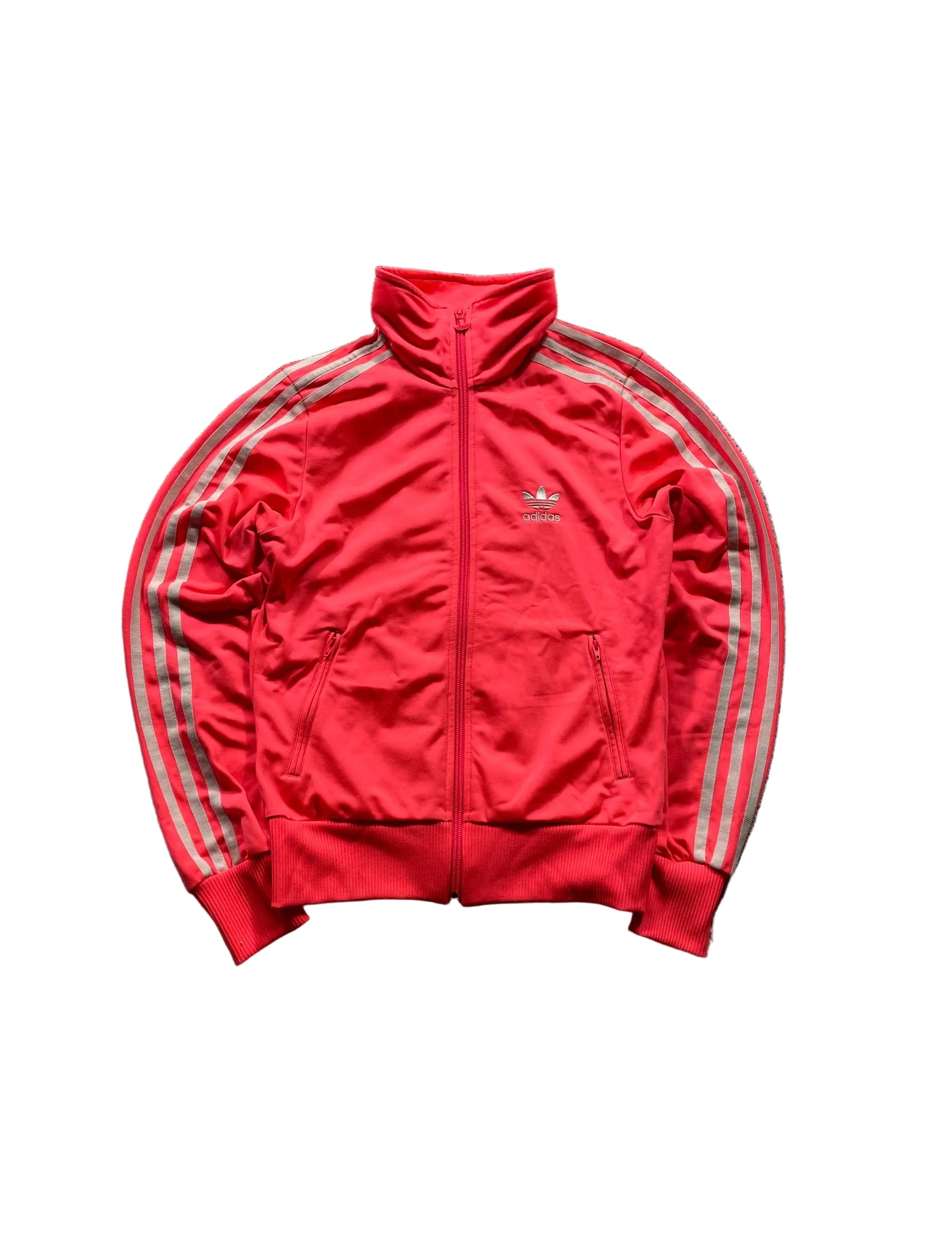 Schnell Spart rote adidas Trainingsjacke mit Stehkragen, drei Streifen an den Ärmeln und Trefoil-Logo auf der Brust.